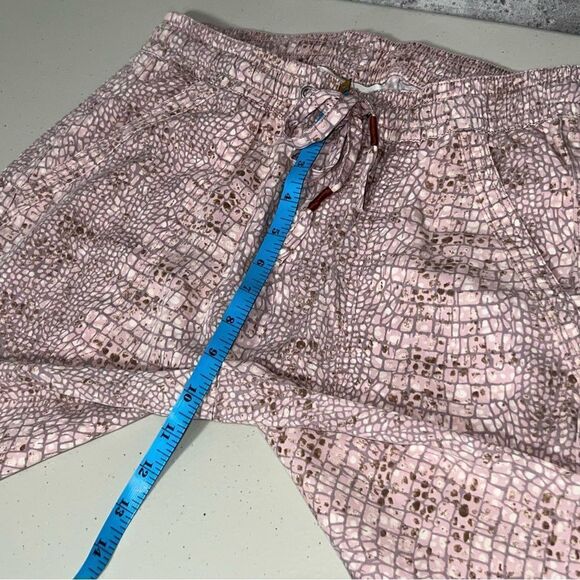 Anthropologie Orana Printed Reptile Lyocell Joggers - Picture 9 of 12